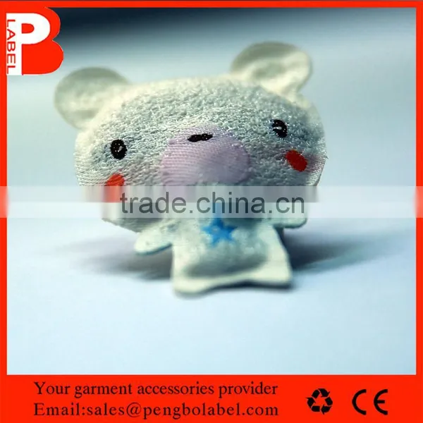 ECO-Friendly Clothing Woven Patches/woven Garment Patches Made in China photo-3