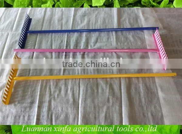 Different Colour of Garden Rake With Steel Handle photo-2