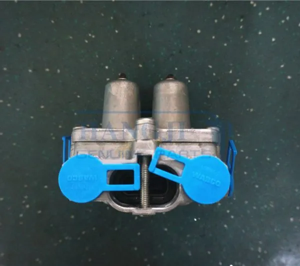Chinese Other Bus Parts Four-Circuit Protection Valve Original Auto Protection Valve 3515-00042 photo-6