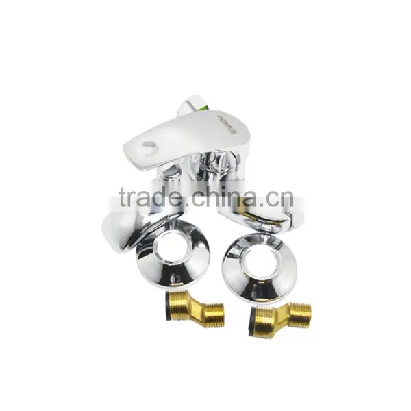 2015 New Design Three Way Bathroom Tap Faucet photo-5