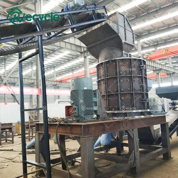 Vertical Hammer Crusher photo-4