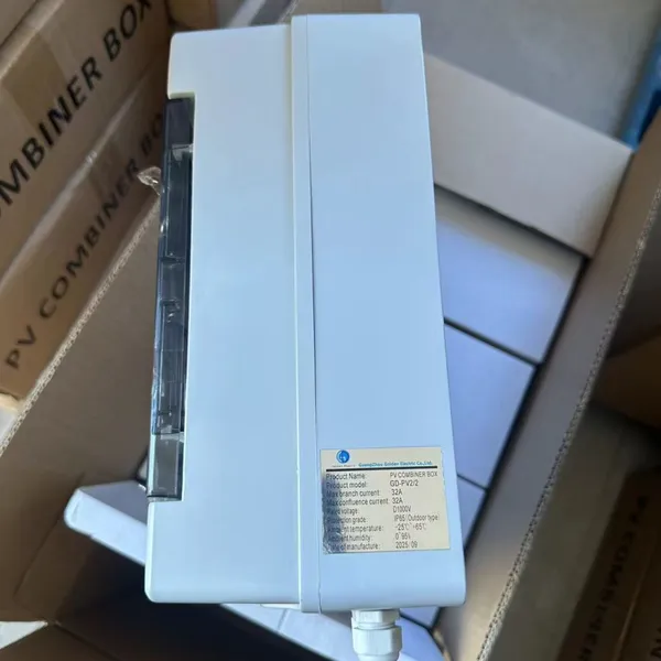 2 In 2 Out PV Combiner Box 1000V DC IP65 Waterproof Solar Junction Box With Lightning Surge Protection for Solar Panel System