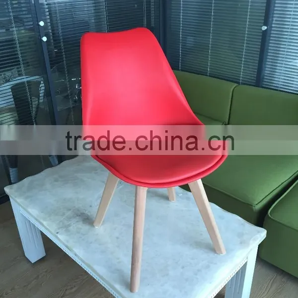 Morden Design PP Plastic Upholstered Dining Chair With Wooden Legs photo-3