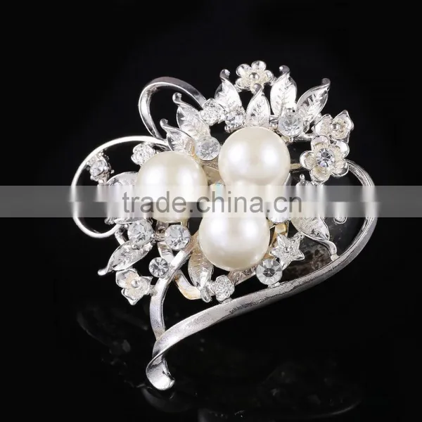 Three Pearls Rhinestone Brooch Pins,Cappa Rhinestone Buckle photo-2