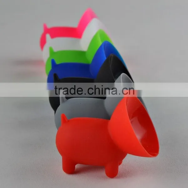 New Arrival Silicone Cute Pig Cell Phone Suction Bracket Gift photo-4