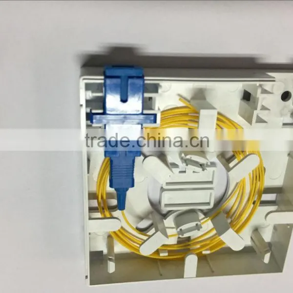 2/4 Port Ftth Indoor Fiber Box, Optical Fiber Terminal Box With sc Fiber Adaptor and sc Fiber Pigtail photo-2