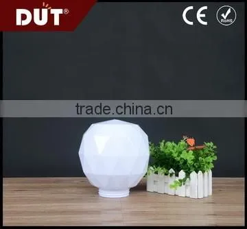 GD029-S-200-C Transparent Multiple-use Acrylic Diamond Shape Screw Neck Lamp Cover photo-4