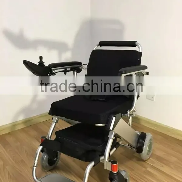 Leger Avec Batterie au Lithium Fauteuil Roulant Electrique photo-2
