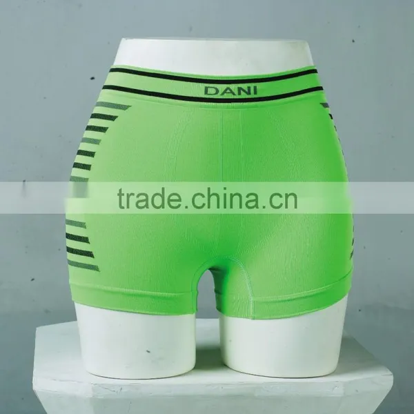 2015 Latest Seamless Men Boxer photo-4