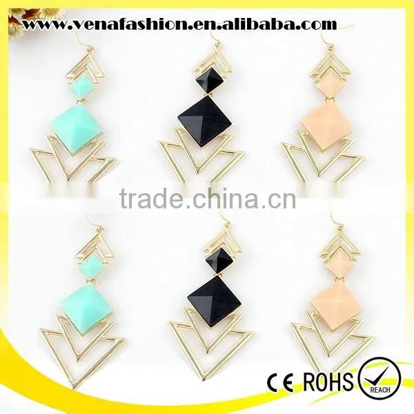 Popular Fashion Jewelry in Europe Teenage Dubai Triangle Earring photo-5