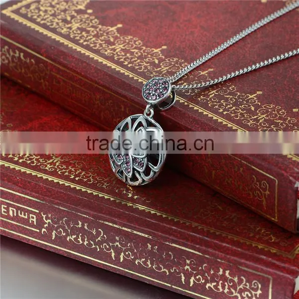 New Fashion Butterfly Round Silver Metal Pendant With Red Crystal photo-4