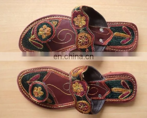 NEW EMBRODIERY MIX MODELS SHOES PACK OF 50 PAIRS photo-4