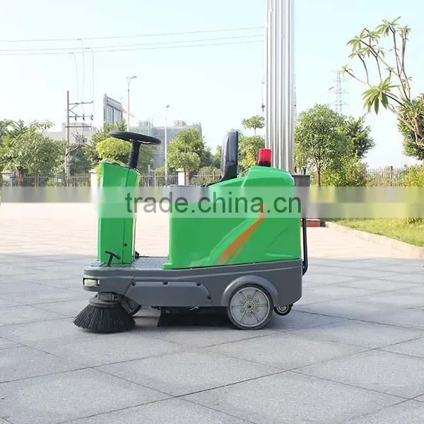 Rechargeable Mini Road Sweeper Road Sweeping Vehicle DQS12 photo-4