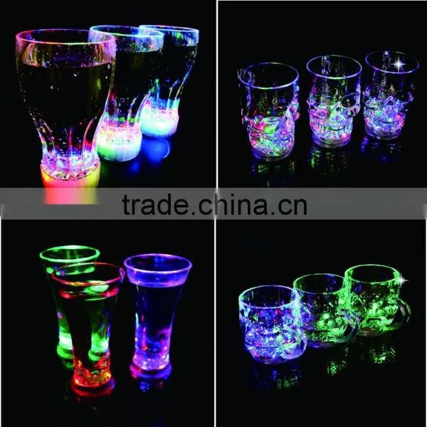 Custom Popular Bar Plastic Flashing Light Led Cup For Party Event photo-3