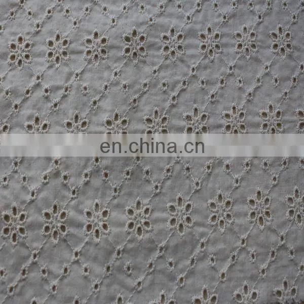 100% Cotton Embroidery Eyelet Fabric for Garment photo-2