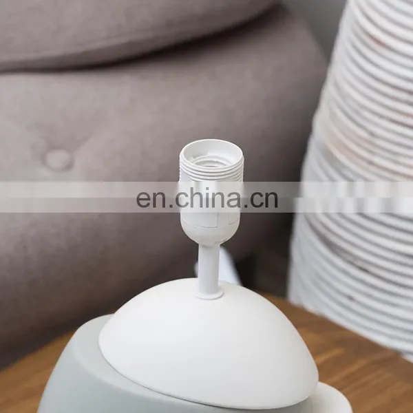 Geometric Art Modern Custom Porcelain Base Desk Light Cheap Nightstand Lamp for Hotel Bedside photo-5