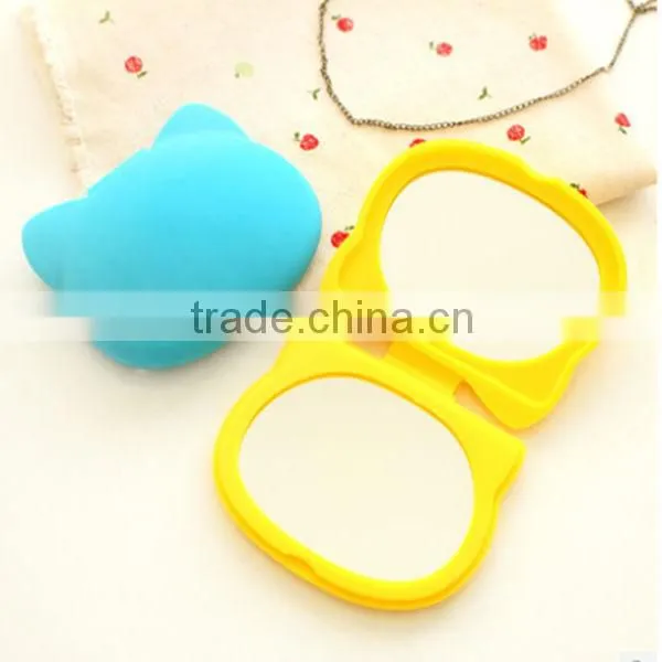 2014 Cheap Novelty Pocket Make-up Silicone Mirror for Promotional Gift