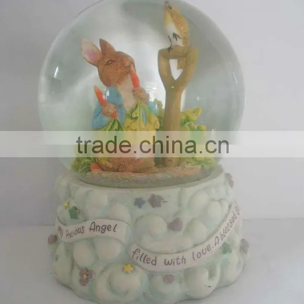 2015 High Quality Resin Customized Snow Globes