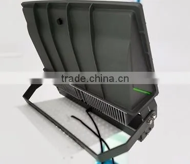 7 Years Warranty UL CUL DLC CE RoHS Listed 130lm/w Led High Mast Lighting Price photo-3