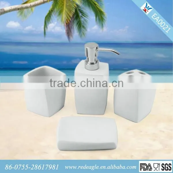 Poly Resin Bathroom Set and Houseware