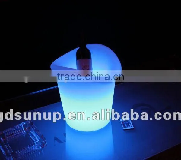 PE Material Plastic Modern RGB LED Beer Bucket/ice Bucket photo-2