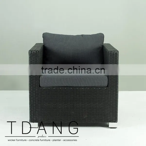 Kessler Wicker Club Chair With Cushion - Modulo Wicker Lounge Chair photo-2
