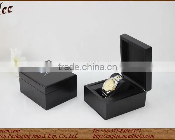 Engraved Wooden Wrist Watch Dispaly Boxes /Cases photo-4