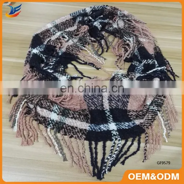 High Quality Machine Grade Knitted Round Scarf photo-5