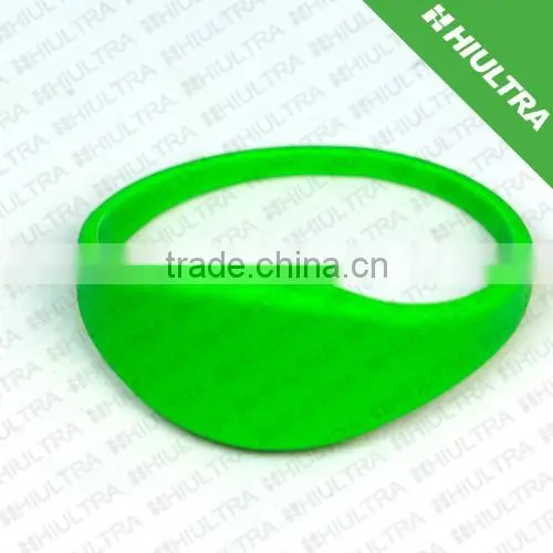 LF HF Silicone RFID Bracelet For Swimming Pool photo-2