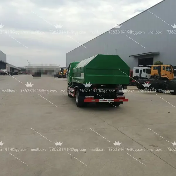 Hook Arm Garbage Truck photo-4
