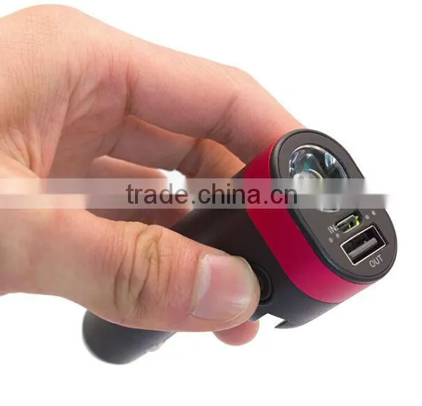 2016 Portable Multi-functional Safety Hammer Car Charger Torchlight Car Charger photo-3