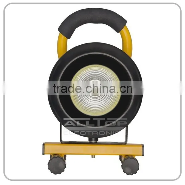 Portbale Waterproof Cob 10w Led Outdoor Flood Light 12v photo-2