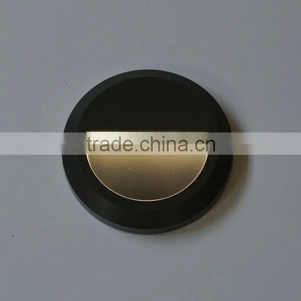 Surface Mounted Decorative Indoor LED Step Light/ Solar Step Light photo-4