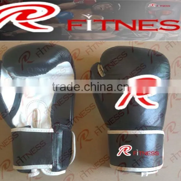 High Quality PU Leather Lace-up Boxing Gloves photo-5