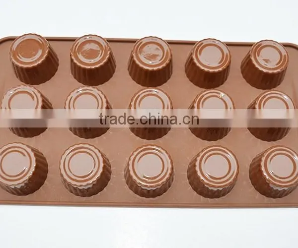 YangJiang Factory Manufacture Hot Sale FAD Food Grade Silicone Cake Mold photo-2