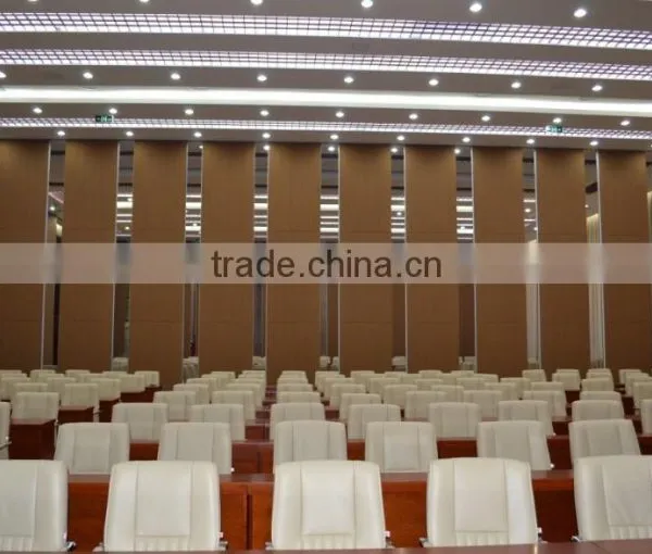 China Manufacturer Aluminium High Quality Folding Door Partition for Church Buildings