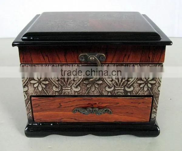 Fashionable Custom-made Jewelry Box