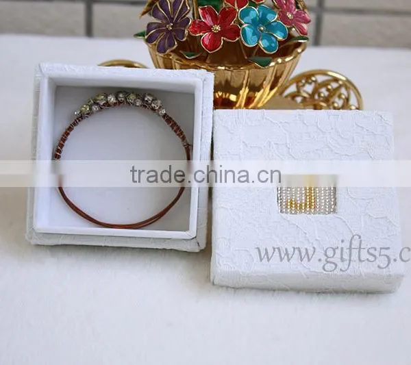 Personalized Jewelry Box Bracelet Box With Beaded Name Plate of J photo-3
