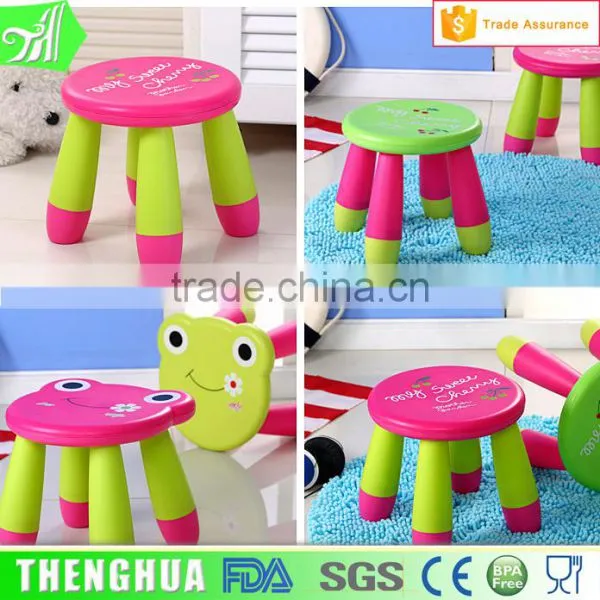 Prinitng Cartoon Logo Customized Waterproof Plastic Folding Chair photo-2