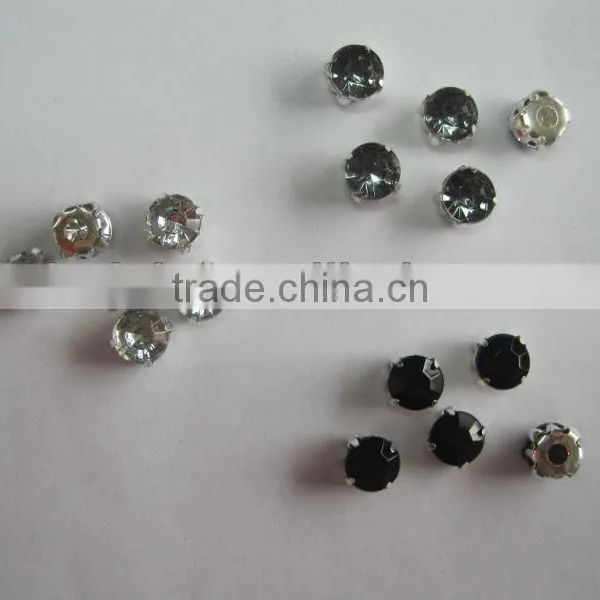 Rhinestones in Silver Claw Setting With Two Prongs photo-2