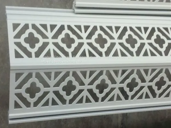 Polyester Surface Treatment Distortions Aluminium Veneer For Airport / Gymnasium