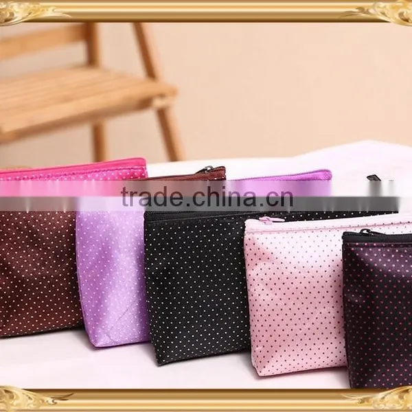 Eco-friendly Portable Silicone Cute Comestic Bag photo-2