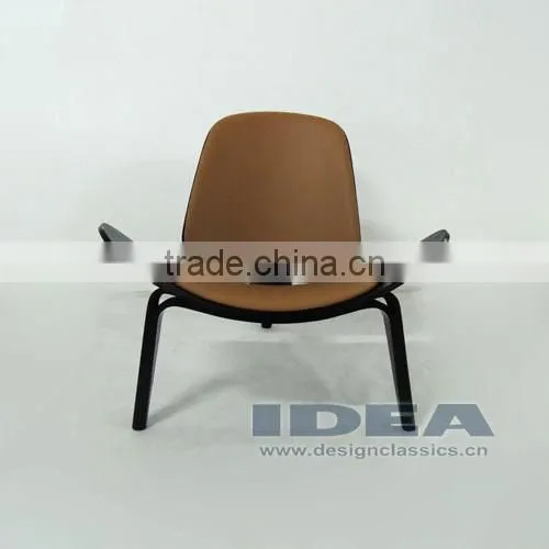 Replica Wegner Shell Chair - Black Shell/ Brown Leather Pad photo-2