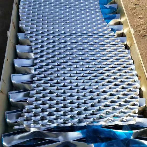 Customized Expanded Metal Mesh in Gold/Silver/Black Colors for Office Building Facades photo-3