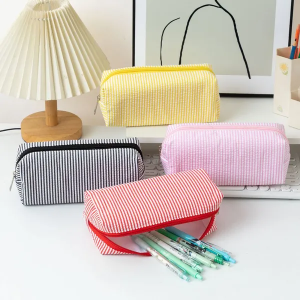 Wholesale Custom Zipper Pouch Bag for Cosmetic Makeup Pencil Case With Logo Printing and Embroidery photo-2