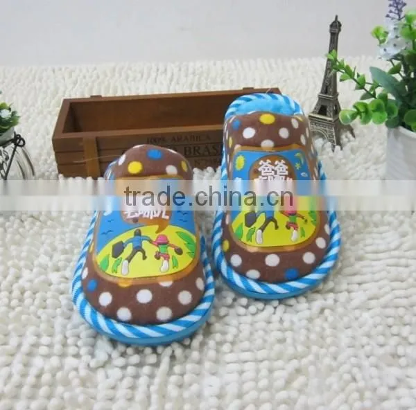 Comfortable Warm Indoor Cartoon Shoes With Led Sole for Kids photo-5