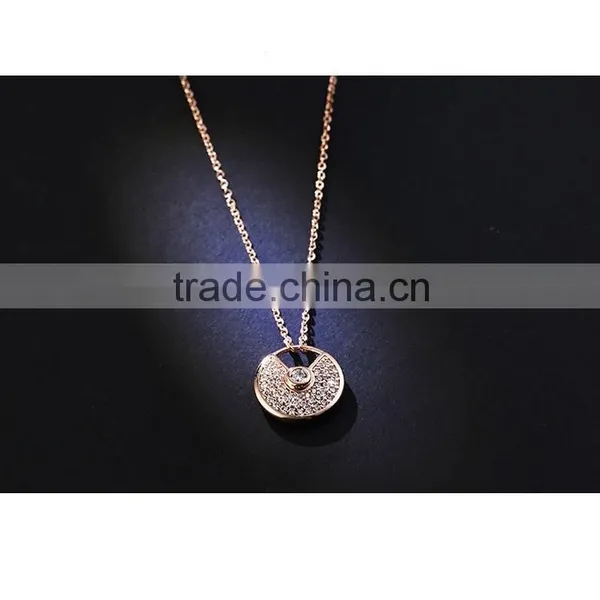 Chic Charm Pendant
