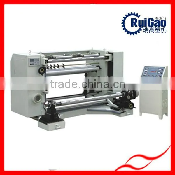 Automatic plastic roll cutting machine