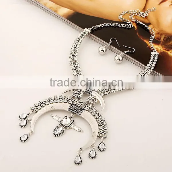 2016 Simulated Diamond Fashion Semicircle Necklace Exaggerated Metallic Jewelry Set photo-4