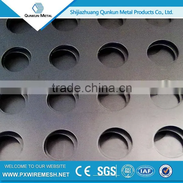 Perforated Metal With Competitive Price Widely Used as Agriculture Equipment photo-4